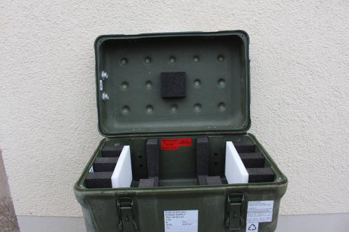 Transportkiste Kiste Bundeswehr Box Transportbox GFK Maibach 60x40x30 Gebr No7